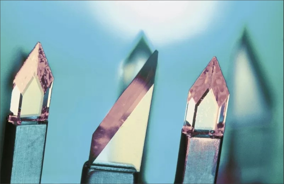 Diamond Surgical Scalpel